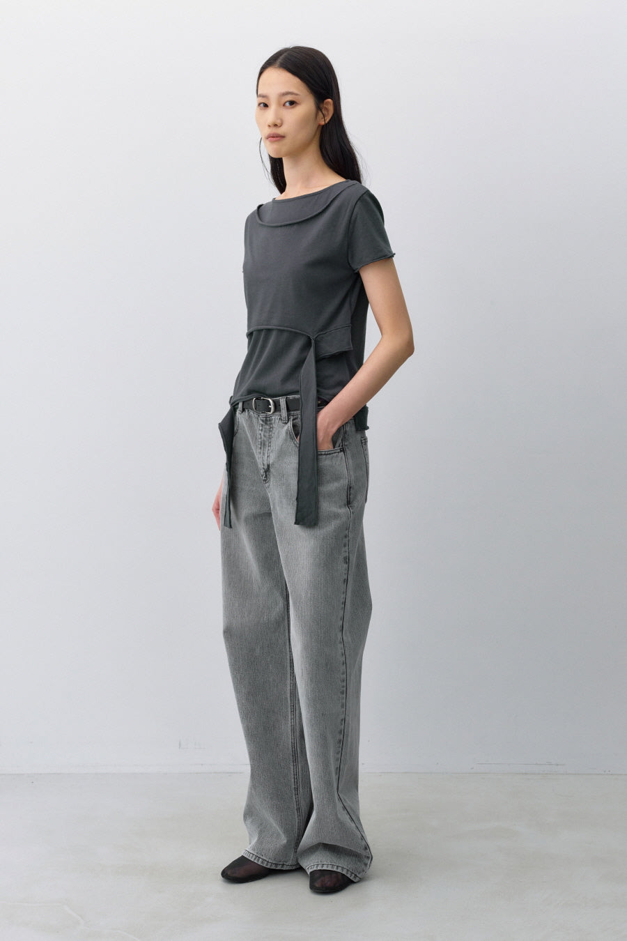 Insilence - Cotton Linen Natural Strap T-shirt (Charcoal) product image 3 | TRAB K-Fashion Australia
