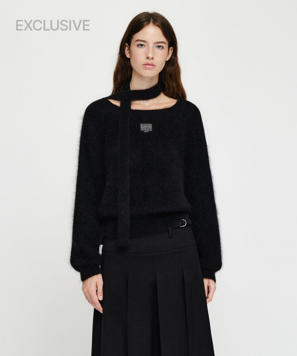 Marithe & Francois Girbaud - Premium Micro Classic Logo Angora Muffler Set Crop Knit (Black) product image 1 | TRAB K-Fashion Australia