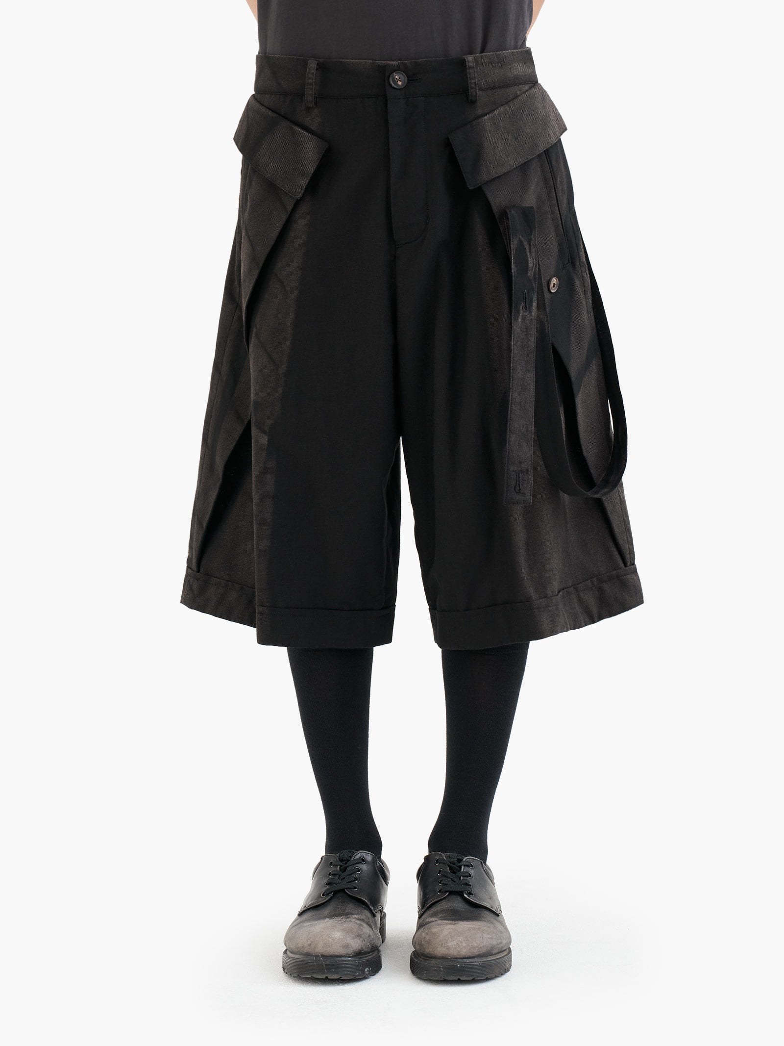 Jiyong Kim - Sun-Bleched Layered Half Trousers (Black) product image 4 | TRAB K-Fashion Australia