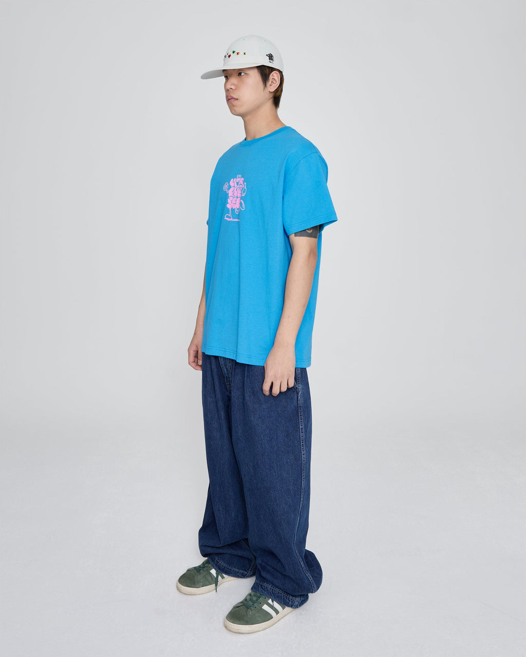 yeseyesee - Alive Logo Tee (Sky Blue) product image 8 | TRAB K-Fashion Australia