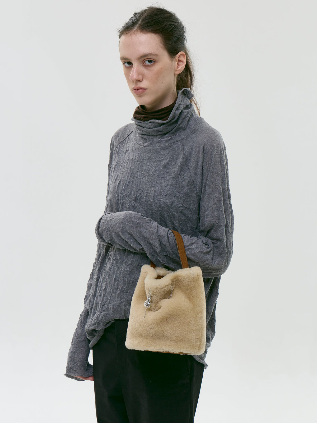 Marge Sherwood - Wired Bucket (Beige Shearling+Chestnut Nubuck) product image 2 | TRAB K-Fashion Australia