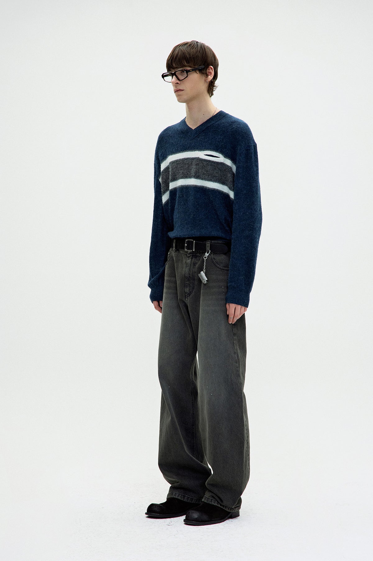 Coor - Alpaca Blend Striped V-Neck Sweater (Navy) product image 3 | TRAB K-Fashion Australia