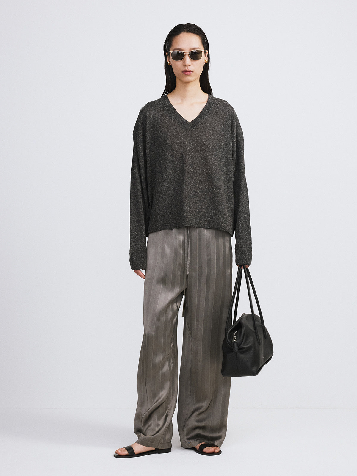 Recto - Melange V-Neck Loose Knit Top (Charcoal Grey) product image 2 | TRAB K-Fashion Australia