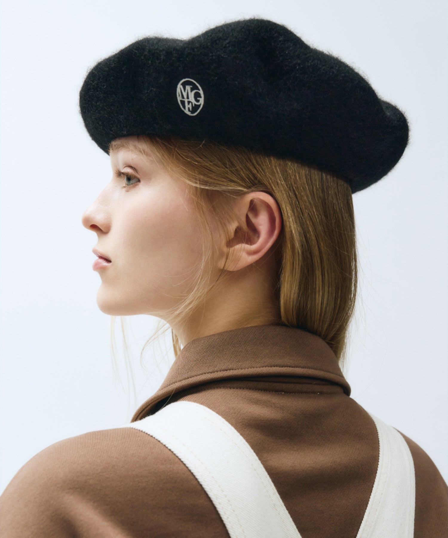 Marithe & Francois Girbaud - Circle Logo Embroidery Wool Beret (Black) product image 6 | TRAB K-Fashion Australia