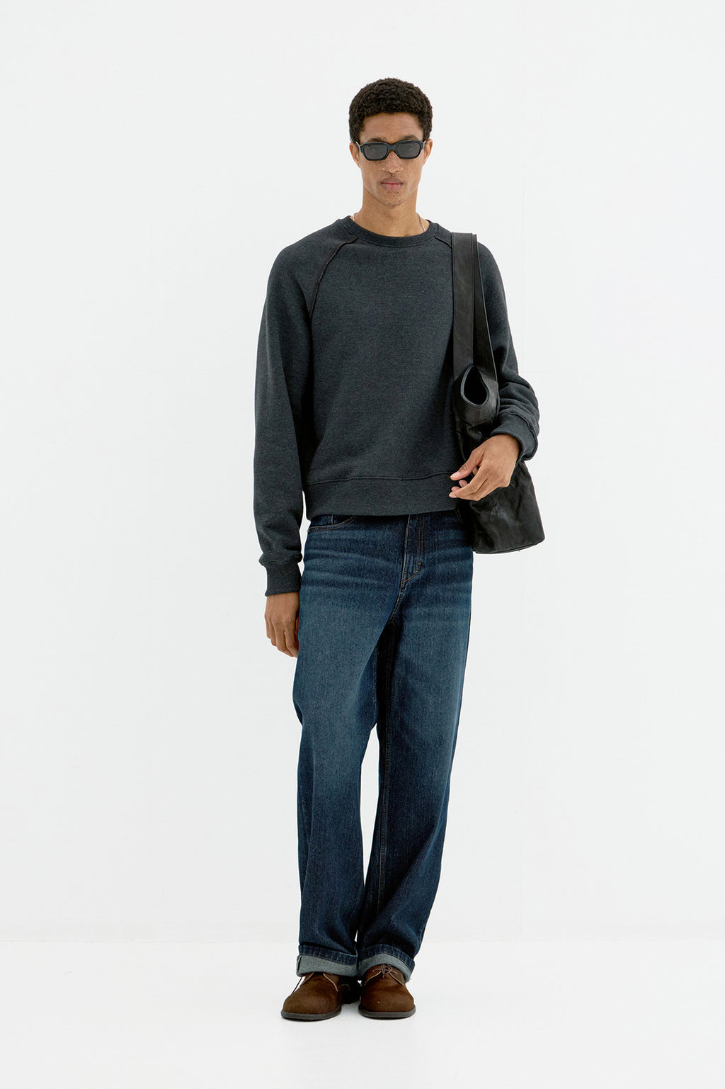 Coor - Contrast Stitch Raglan Sweatshirt (Charcoal) product image 2 | TRAB K-Fashion Australia