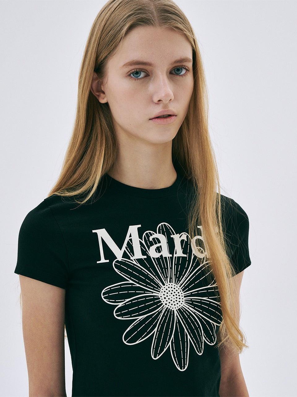 Mardi Mercredi - Cropped Tshirt Flowermardi (Black Ivory) product image 1 | TRAB K-Fashion Australia