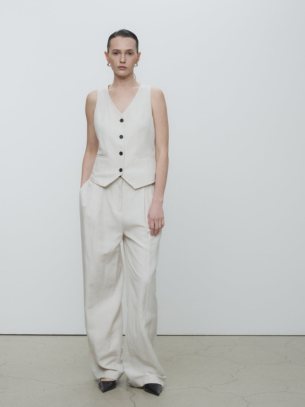 Tonywack - Linen Two Pleats Wide Pants (Ivory) product image 5 | TRAB K-Fashion Australia
