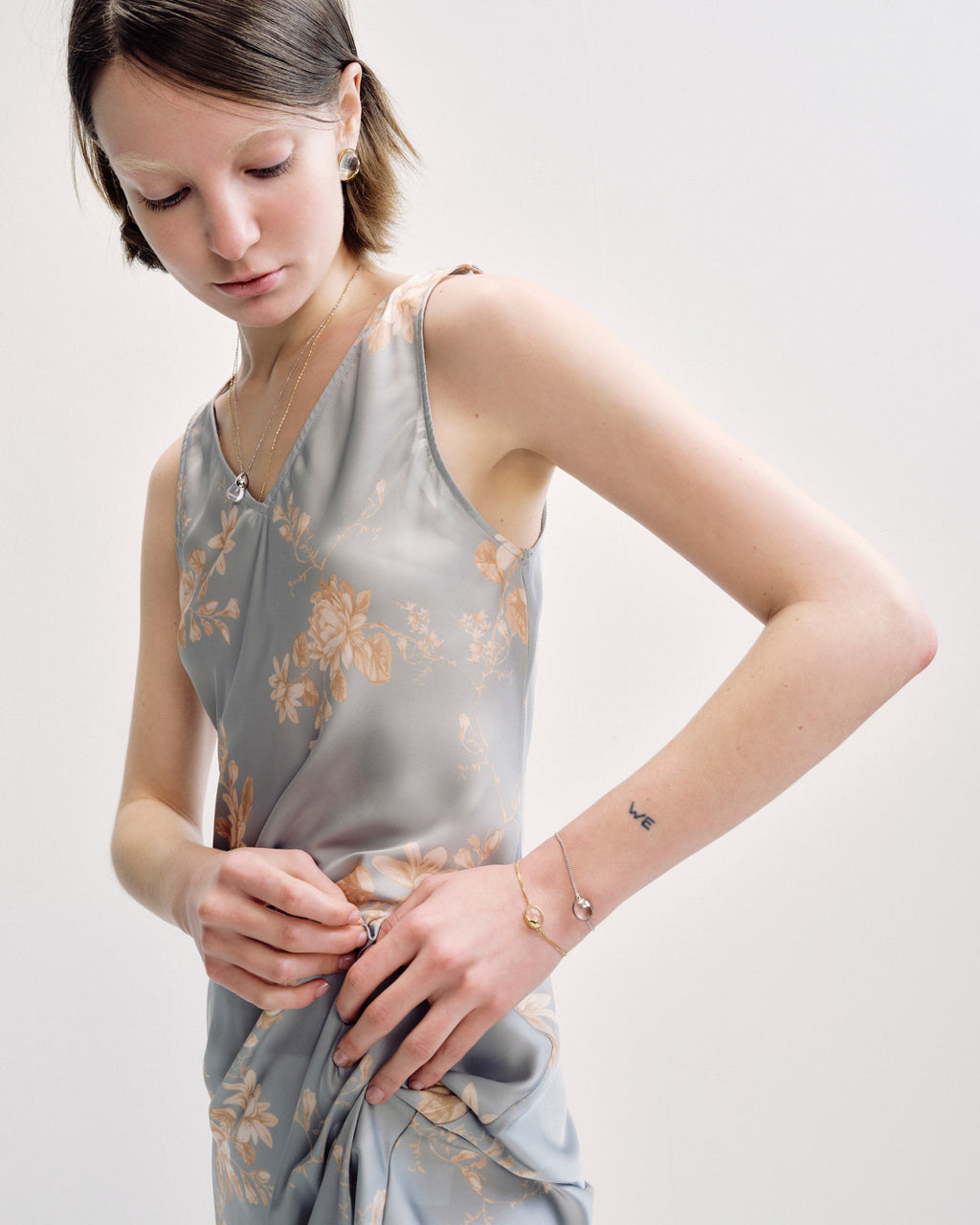 Numbering - Ellipse Glass Bracelet #7925 product image 2 | TRAB K-Fashion Australia
