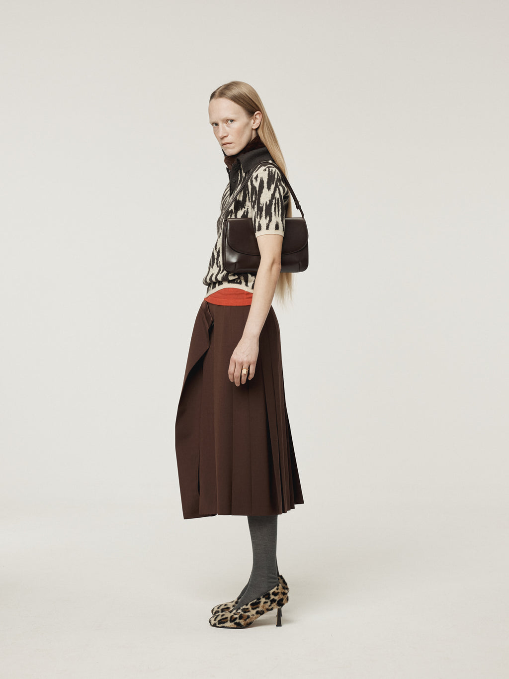 Recto - Pleated Wrap Skirt (Vintage Brown) product image 3 | TRAB K-Fashion Australia