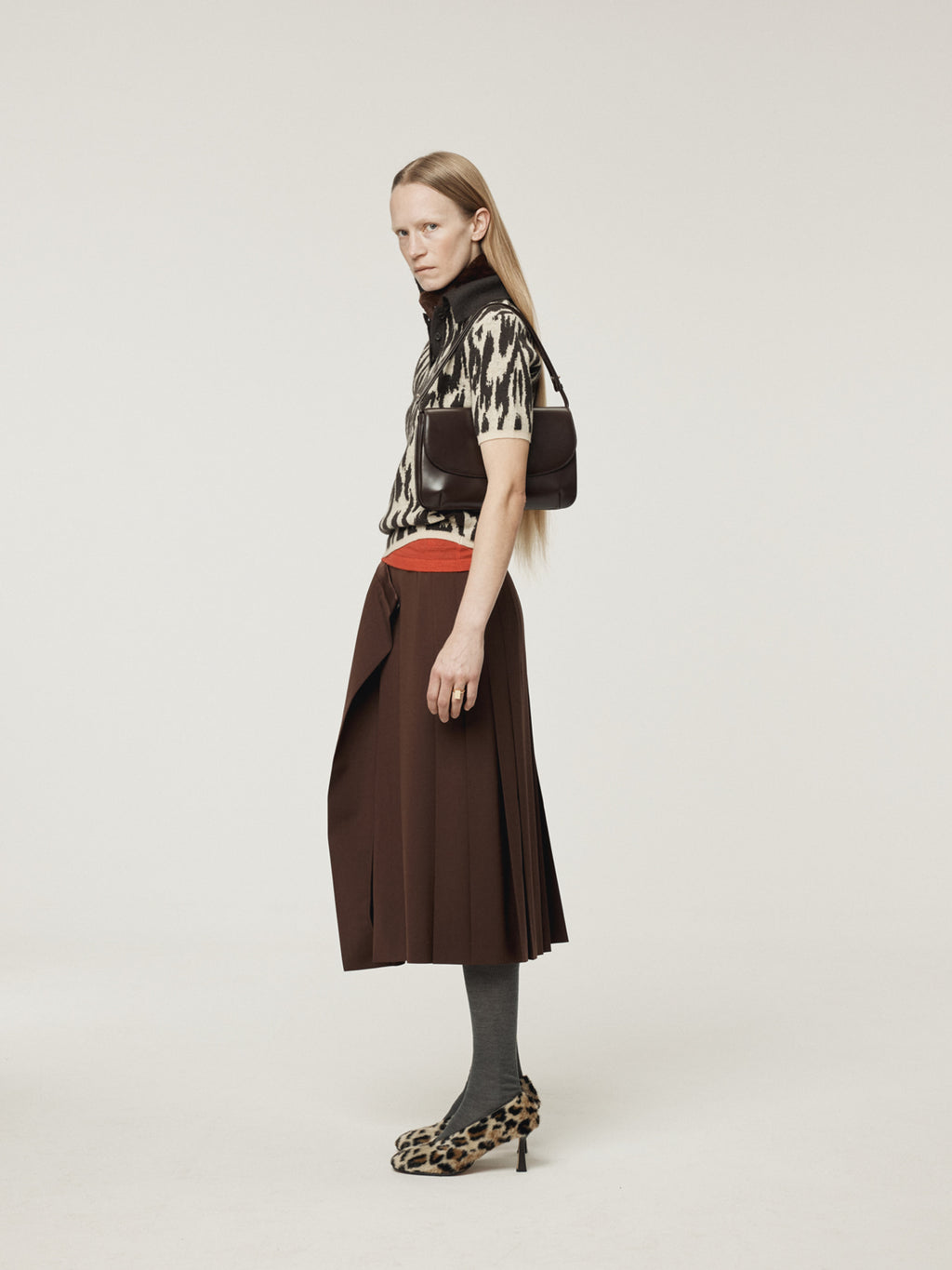 Recto - Pleated Wrap Skirt (Vintage Brown) product image 3 | TRAB K-Fashion Australia