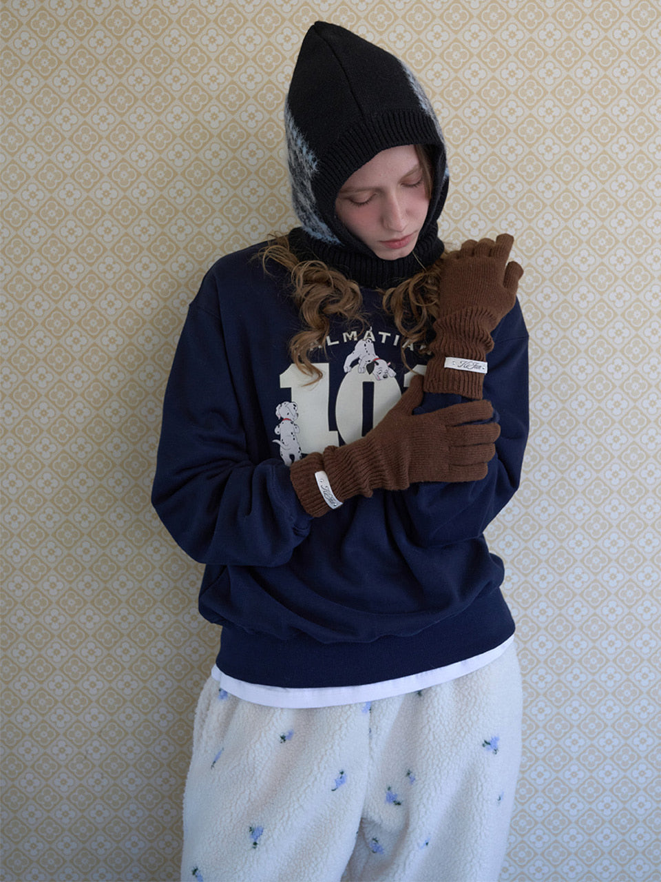 Kijun - Studded Logo Wool Gloves (6Colors) product image 7 | TRAB K-Fashion Australia