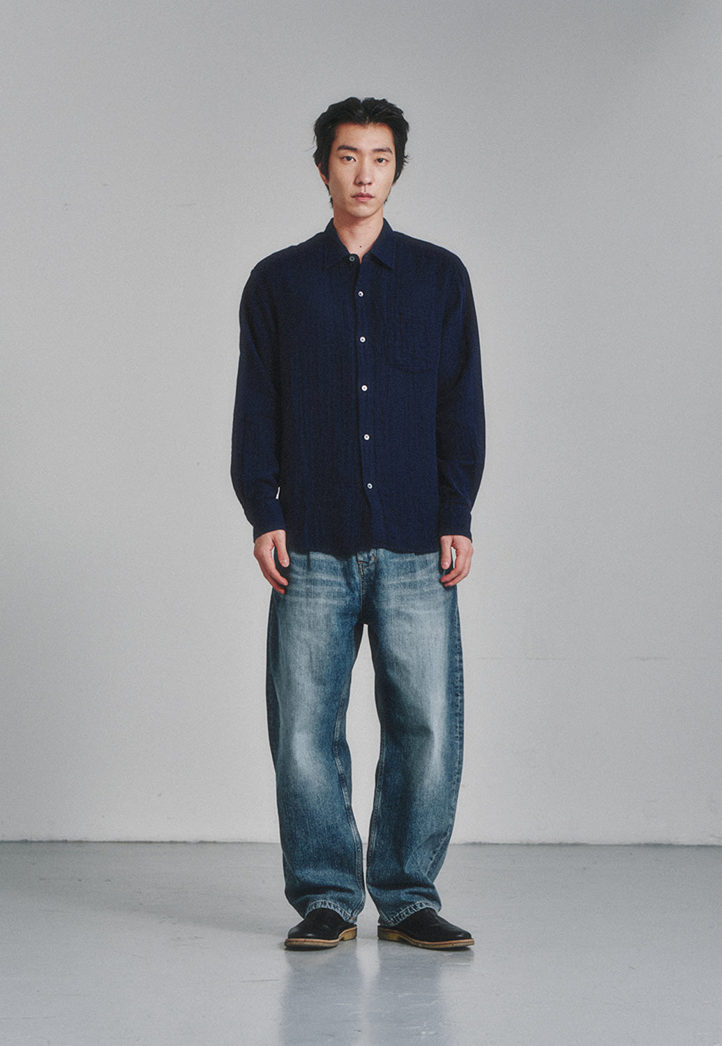 Art if acts - One Tuck Curve Denim Pants (Washed Blue) product image 2 | TRAB K-Fashion Australia