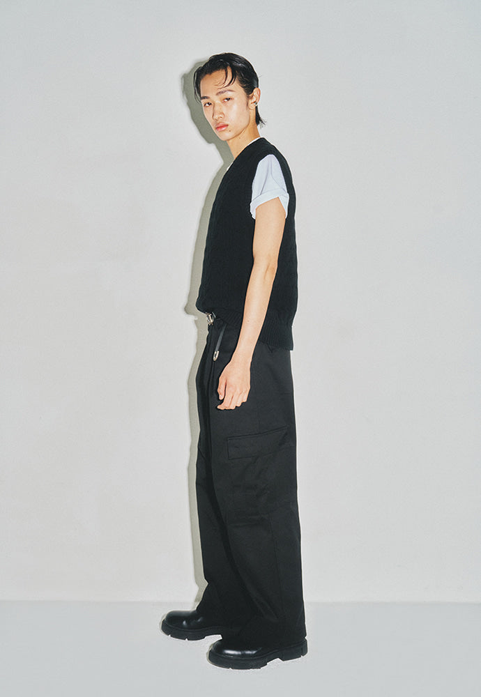 Tonywack - Cotton Twist V-Cable Knit Vest (Black) product image 2 | TRAB K-Fashion Australia