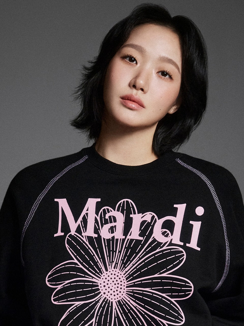 Mardi Mercredi - Sweatshirt Raglan Flowermardi (Black Pink) product image 1 | TRAB K-Fashion Australia