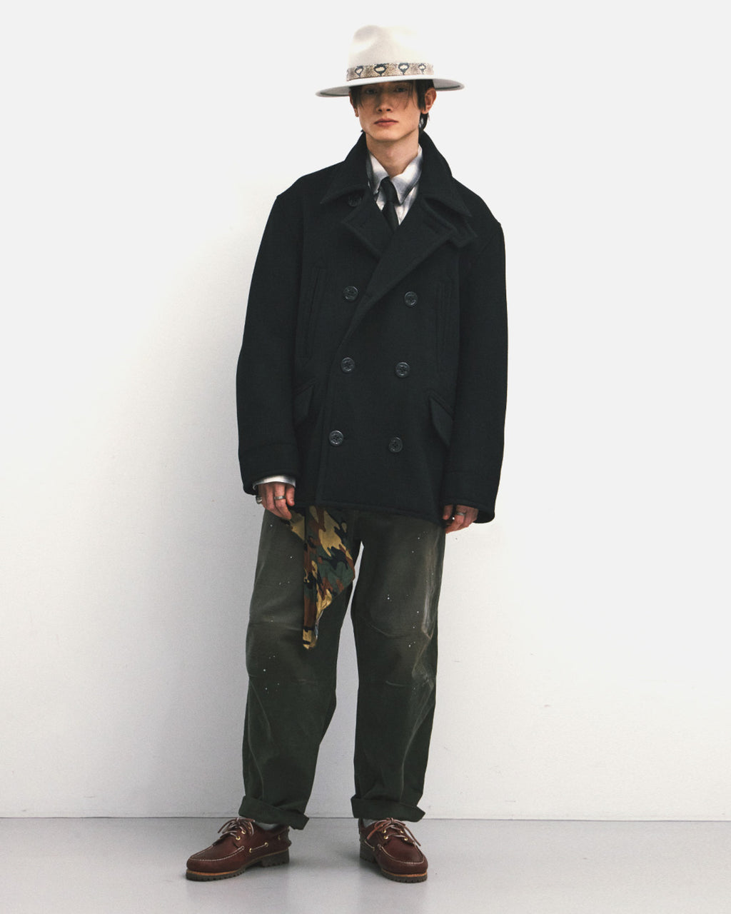 Eastlogue - Curve Knee Belted Pants (Painting Olive) product image 4 | TRAB K-Fashion Australia