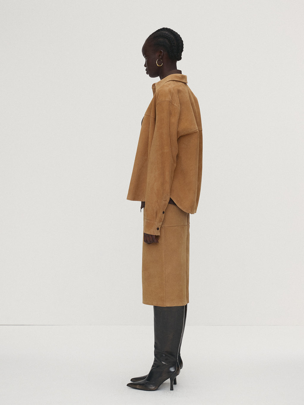 Tonywack - Suede Midi Skirt (Light Beige) product image 3 | TRAB K-Fashion Australia