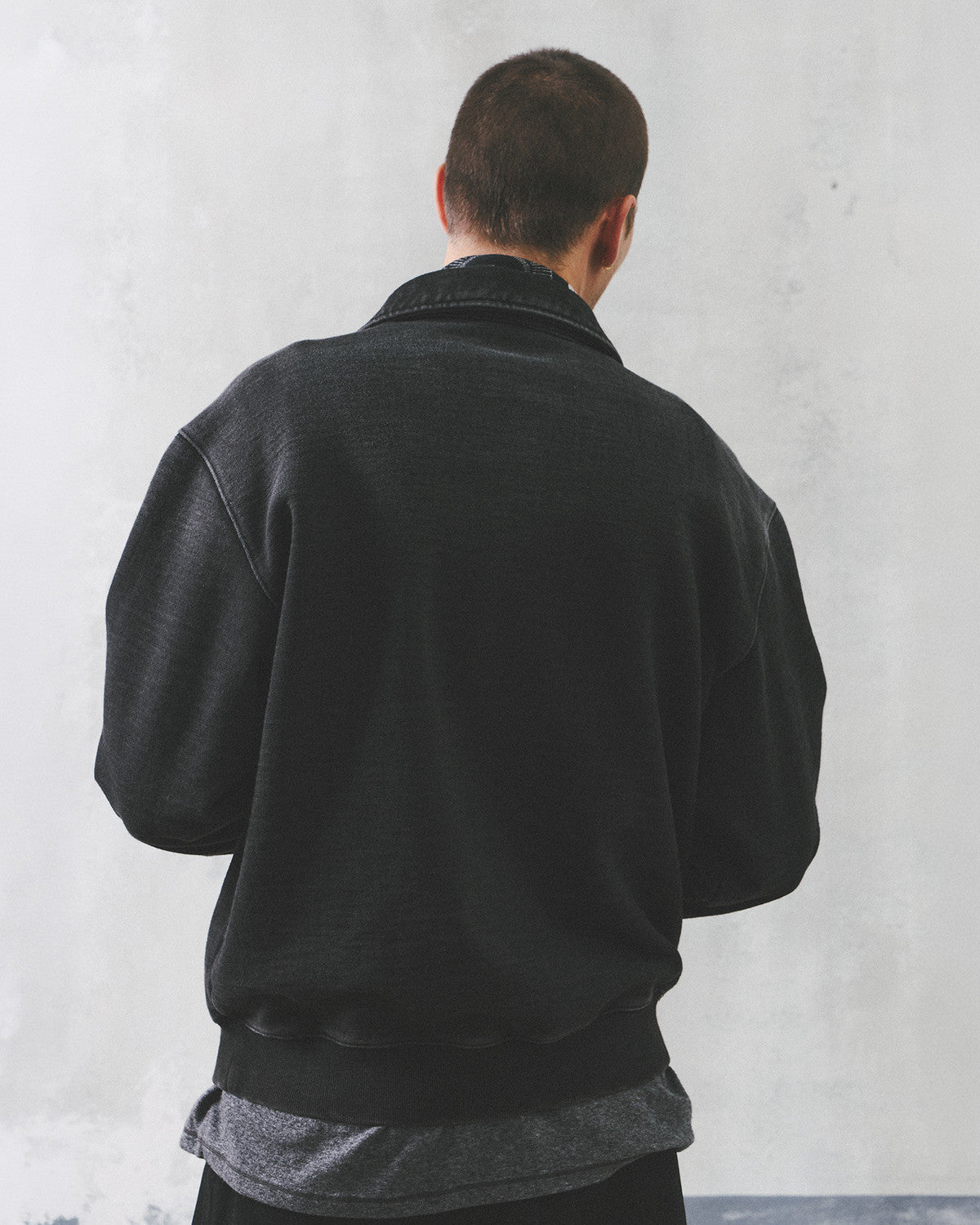 Eastlogue - Caravan Half Zip-up Sweat (Black) product image 4 | TRAB K-Fashion Australia
