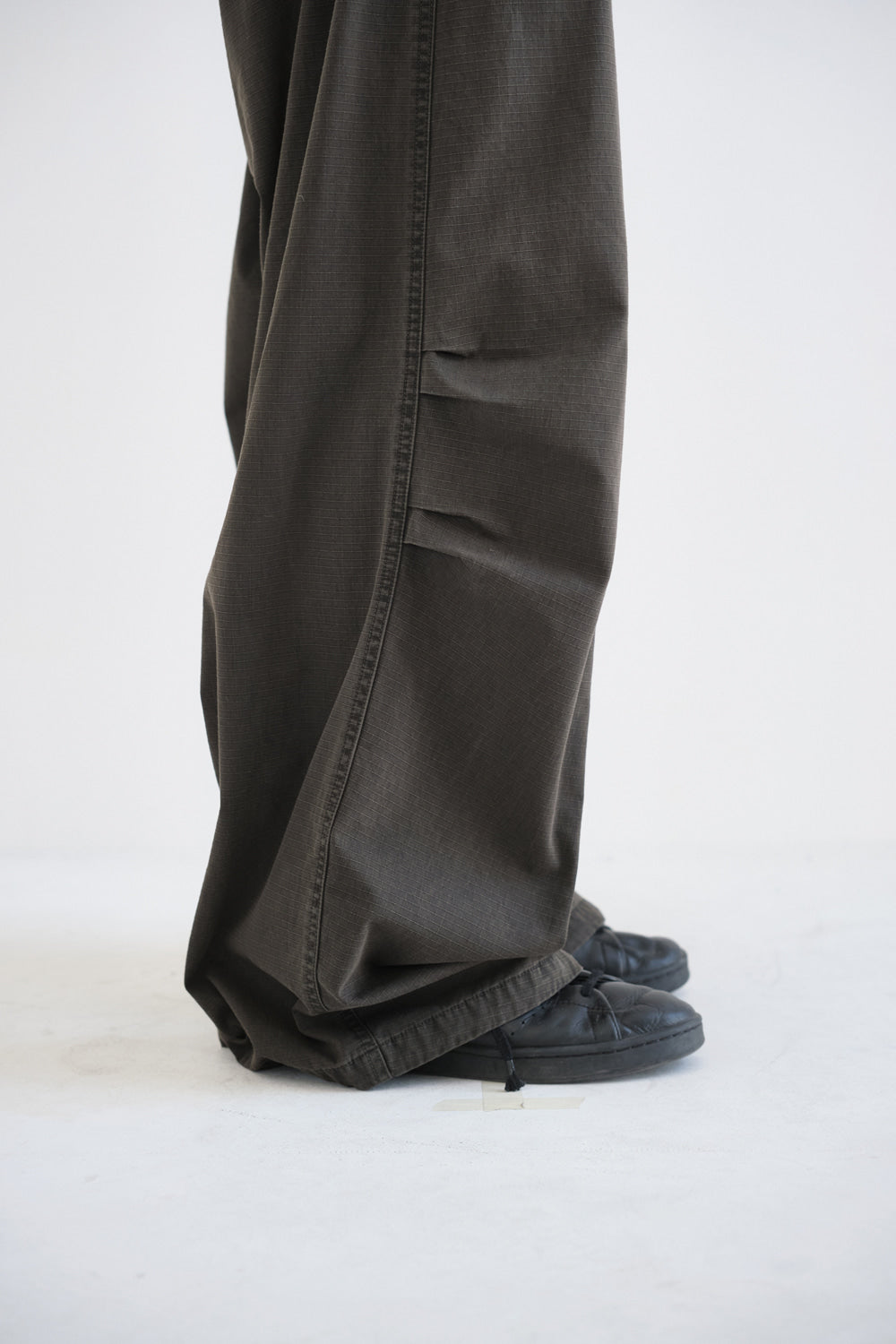 Hatchingroom - 4T Snow Pants Ripstop (Dark Khaki) product image 8 | TRAB K-Fashion Australia