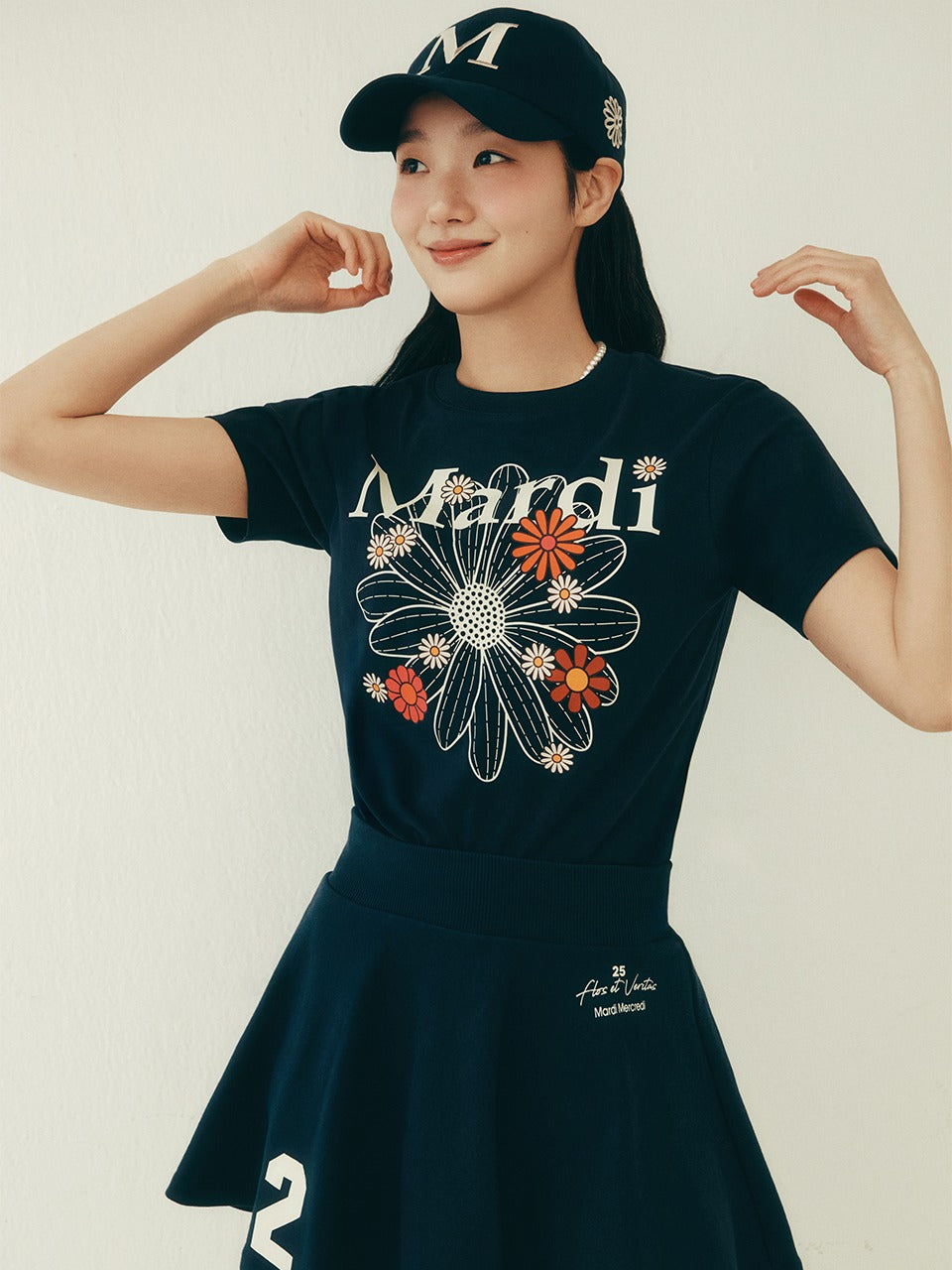 Mardi Mercredi - Slim Tshirt Flowermardi Blossom (Navy Ivory) product image 1 | TRAB K-Fashion Australia