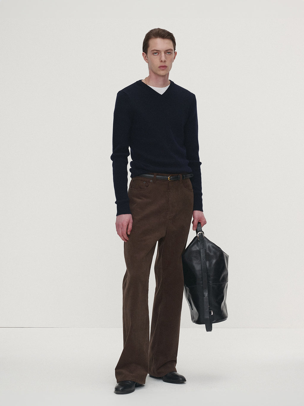 Tonywack - Super Fine Wool Ribbed V-Neck Sweater (Navy) product image 2 | TRAB K-Fashion Australia