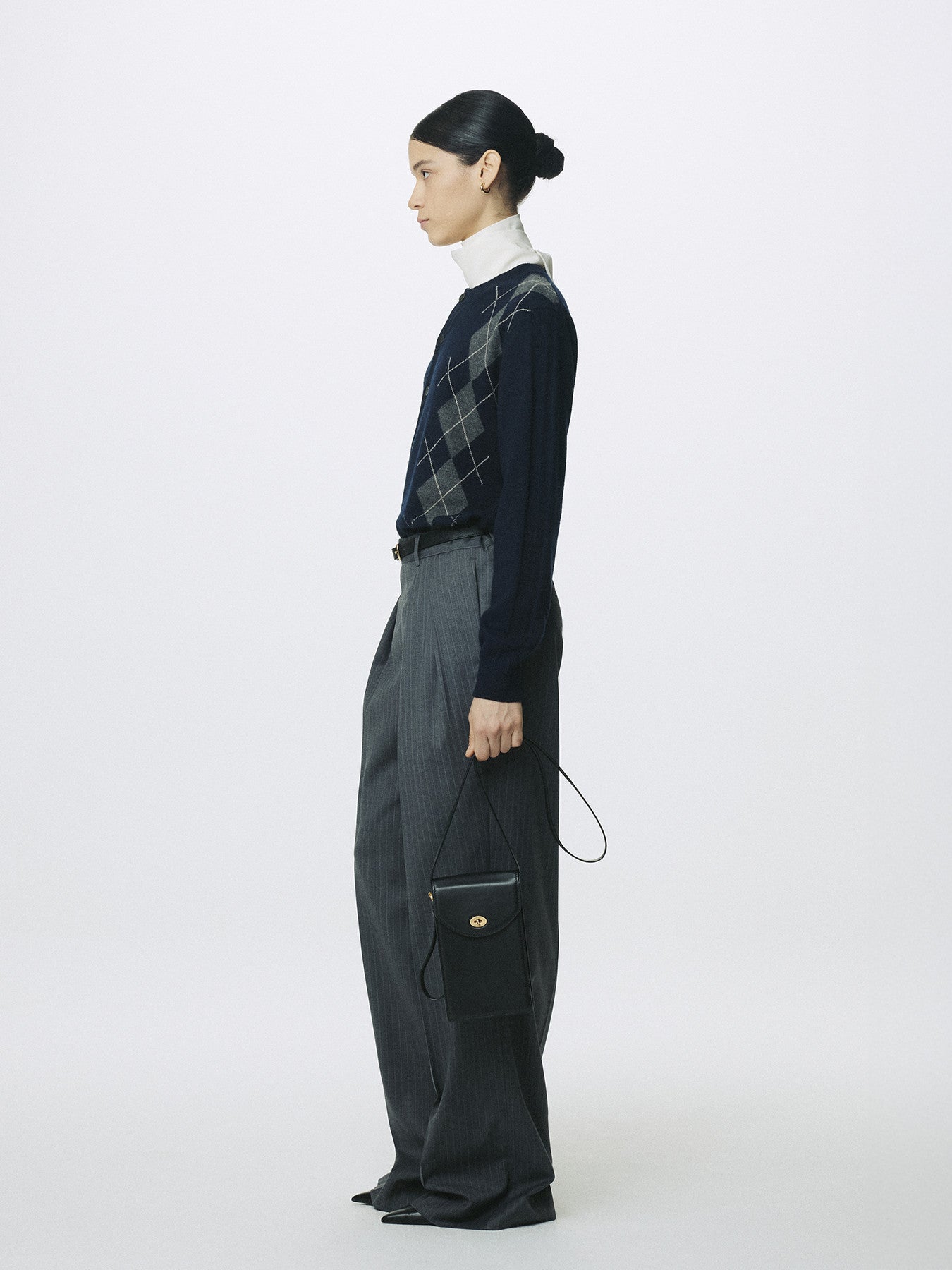 Tonywack - Merino Wool Argyle Cardigan (Navy/Grey) product image 2 | TRAB K-Fashion Australia