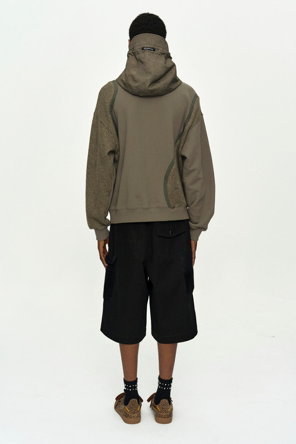 Andersson Bell - Detachable Balaclava Sweatshirt (Khaki) product image 4 | TRAB K-Fashion Australia