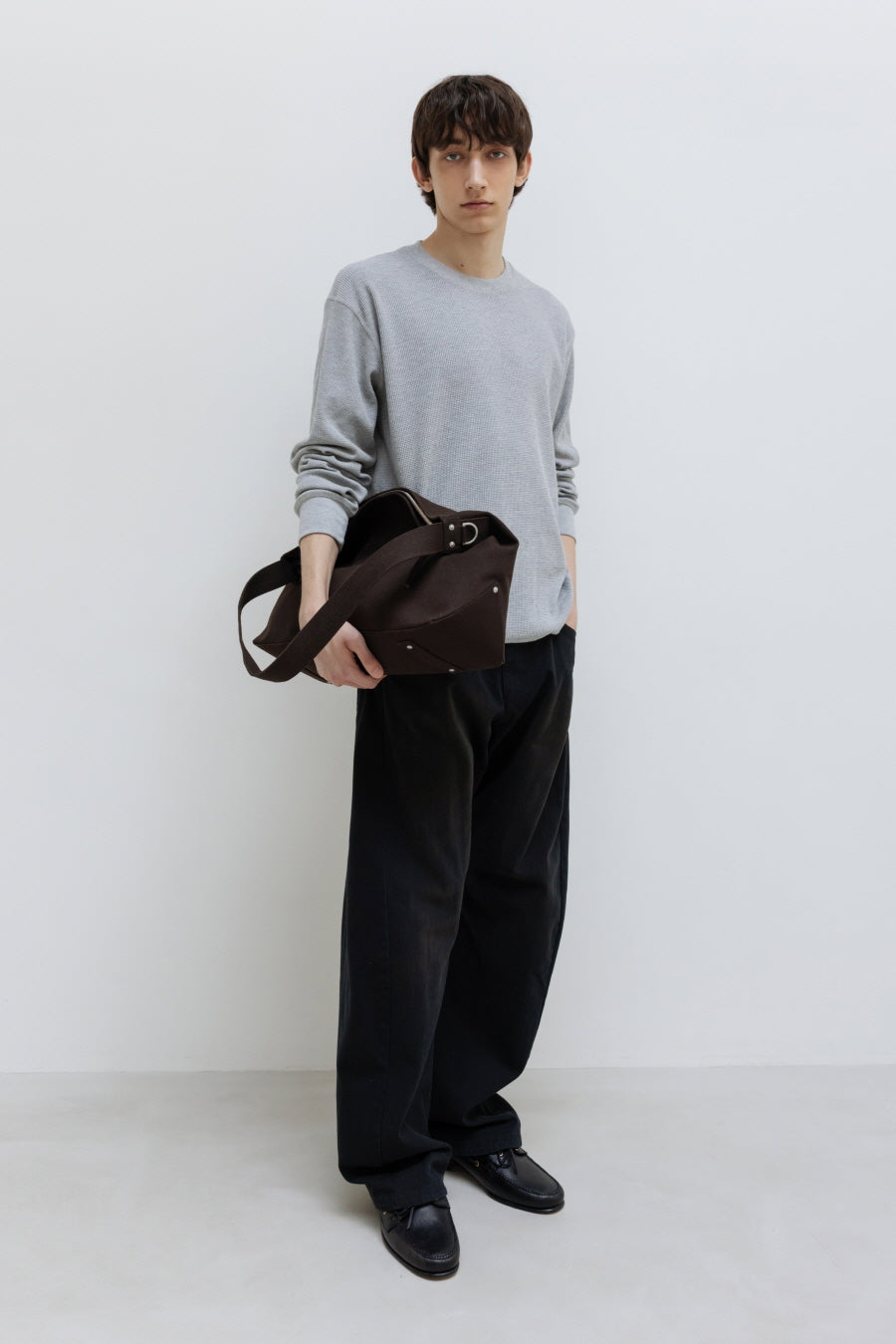 Insilence - Canvas Hobo Bag (Brown) product image 1 | TRAB K-Fashion Australia