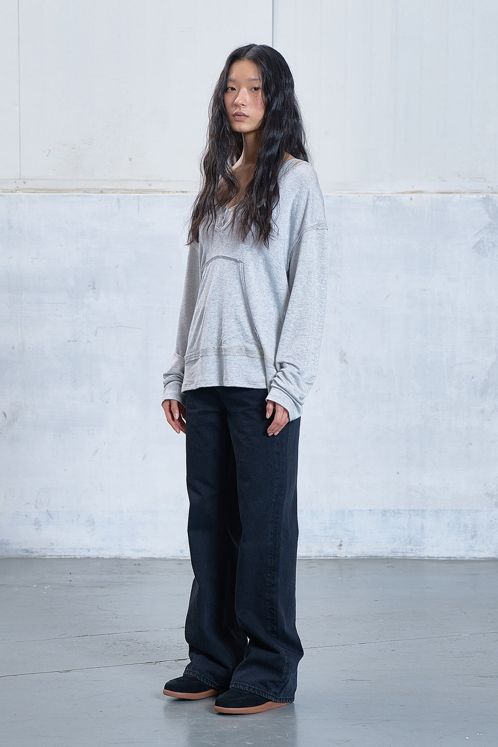 Deinet - Raw V Long Sleeve (Melange Grey) product image 2 | TRAB K-Fashion Australia