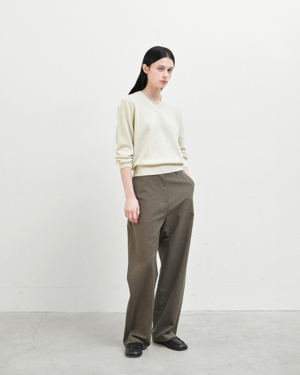 Brownyard - Extra Super Fine V Neck Knit (Ecru) product image 2 | TRAB K-Fashion Australia