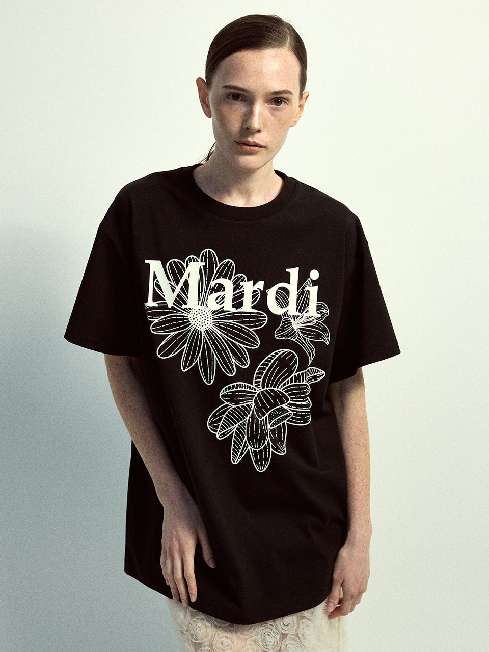 Mardi Mercredi - [Exclusive] Unisex Tshirt Triple Flower (Black Ivory) product image 1 | TRAB K-Fashion Australia