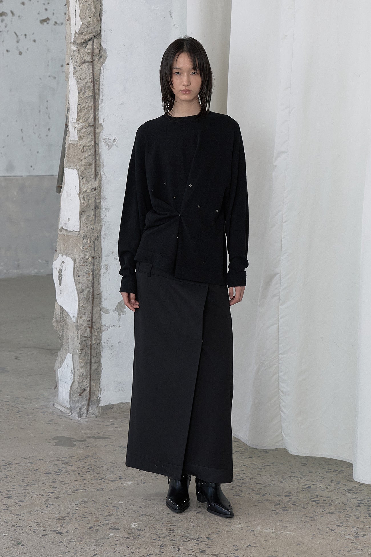 Deinet - Button Up Pullover Knit (Black) product image 4 | TRAB K-Fashion Australia