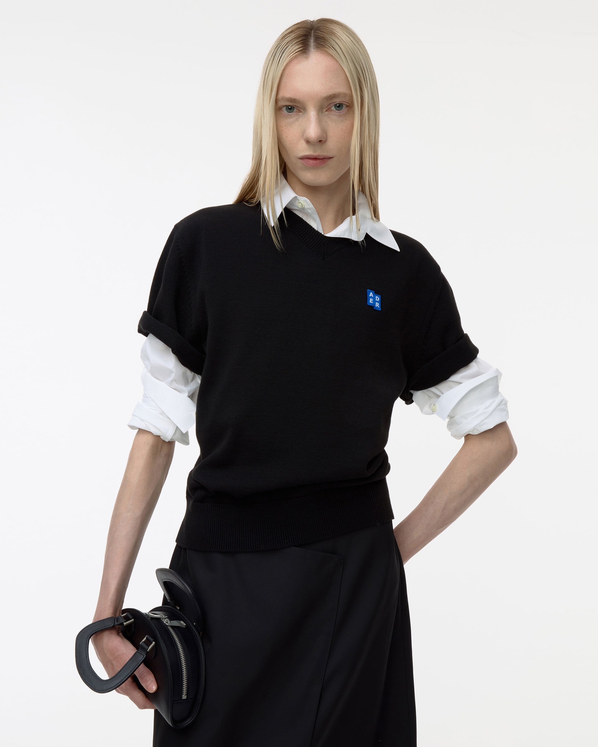 Ader Error - Sig; BL Tag half sleeve knit 02 (Noir) product image 2 | TRAB K-Fashion Australia