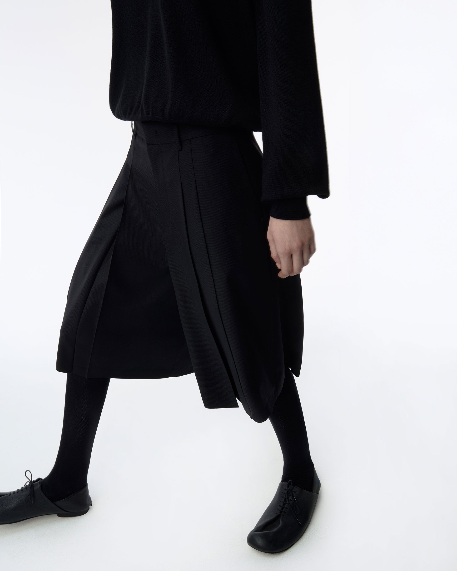 Ader Error - Sig; BK Tag shorts 02 (Noir) product image 5 | TRAB K-Fashion Australia