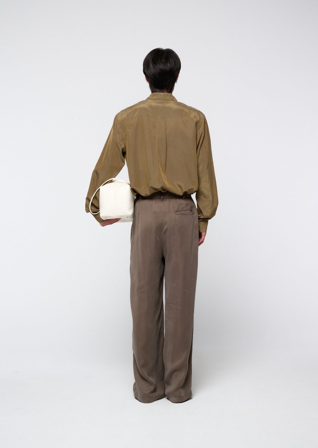 Amomento - Large cubo bag (White) product image 7 | TRAB K-Fashion Australia