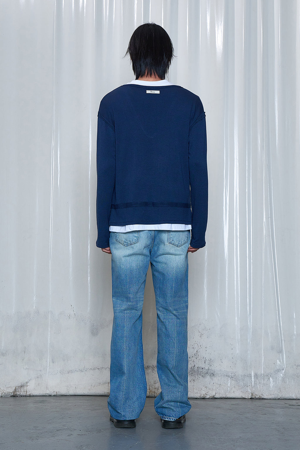 Deinet - Raw V Long Sleeve (Navy) product image 3 | TRAB K-Fashion Australia
