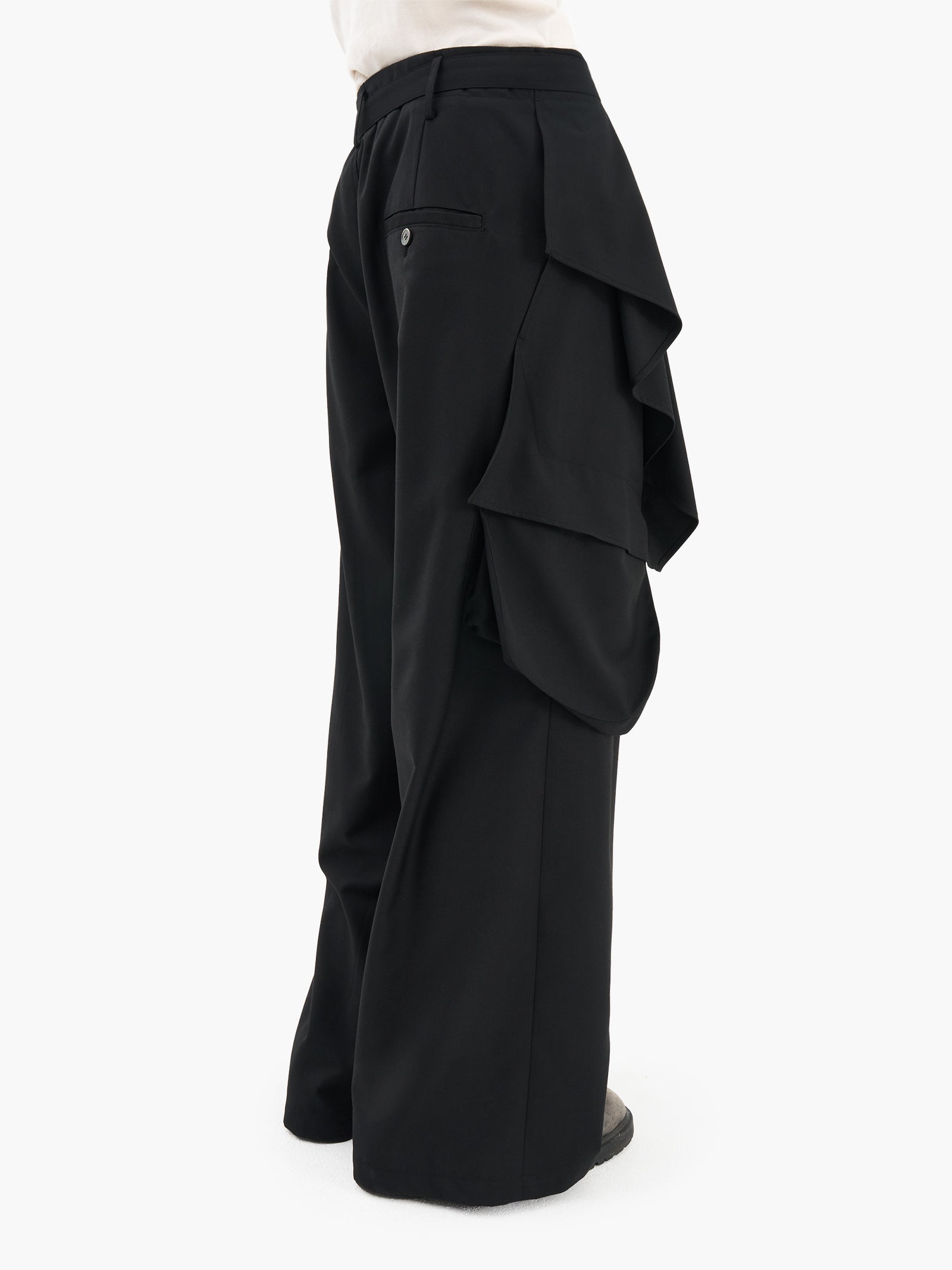 Jiyong Kim - Wide Leg Belted Drape Trousers (Black) product image 2 | TRAB K-Fashion Australia