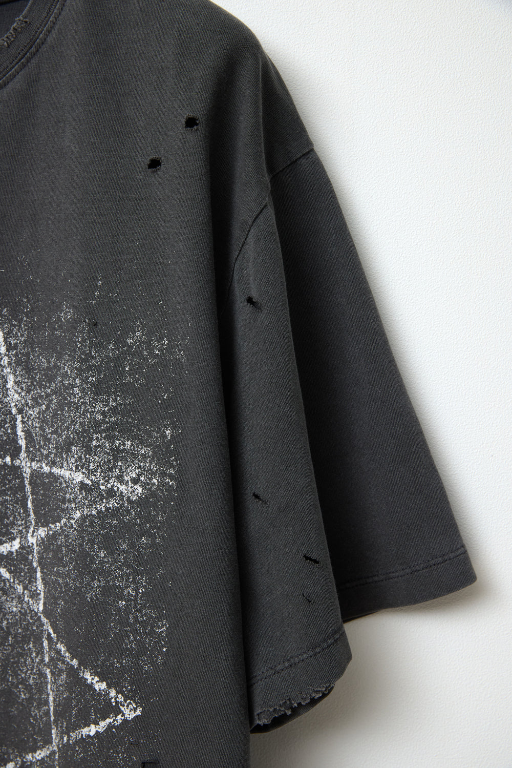 Hatchingroom - VTG Stars Tee (Charcoal) product image 6 | TRAB K-Fashion Australia