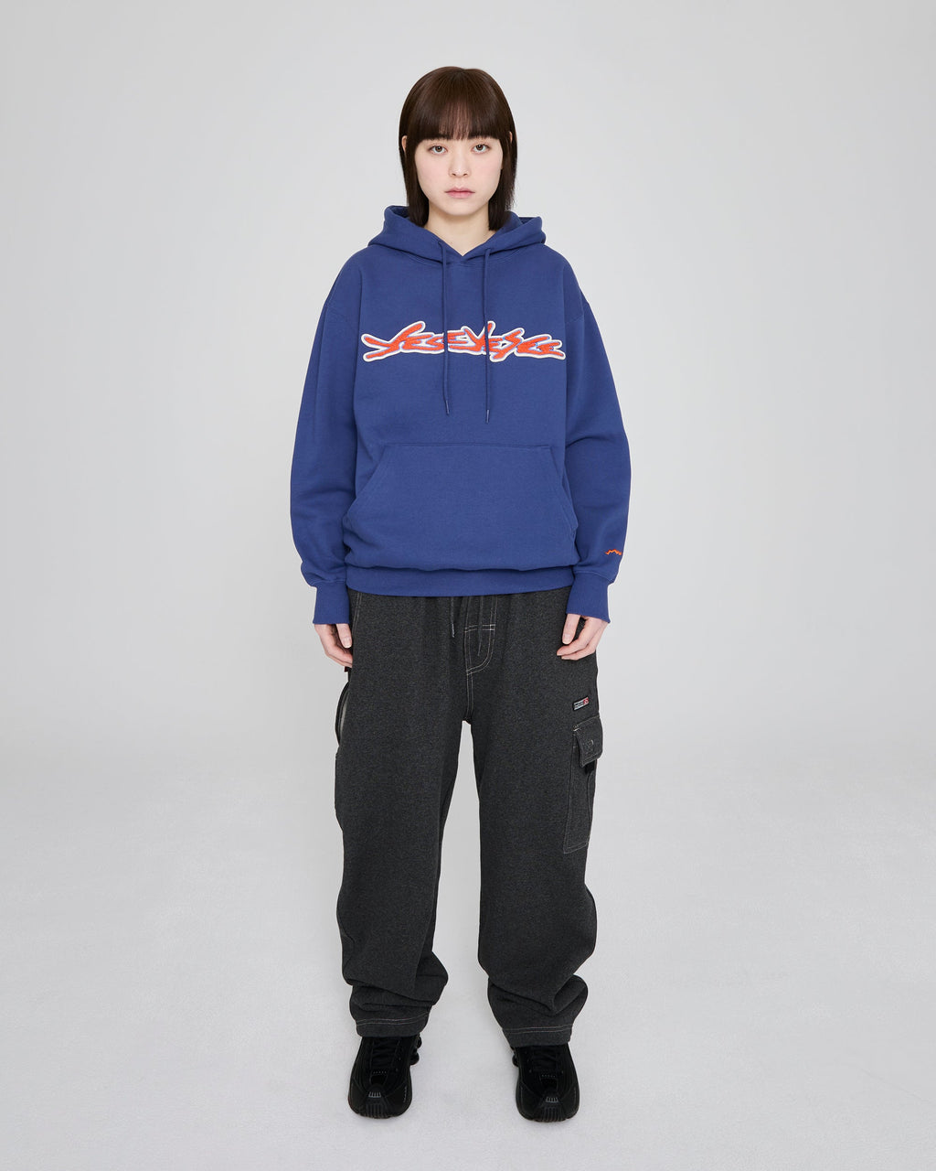 yeseyesee - Y.E.S Stitch Painter Sweatpants (Charcoal) product image 10 | TRAB K-Fashion Australia