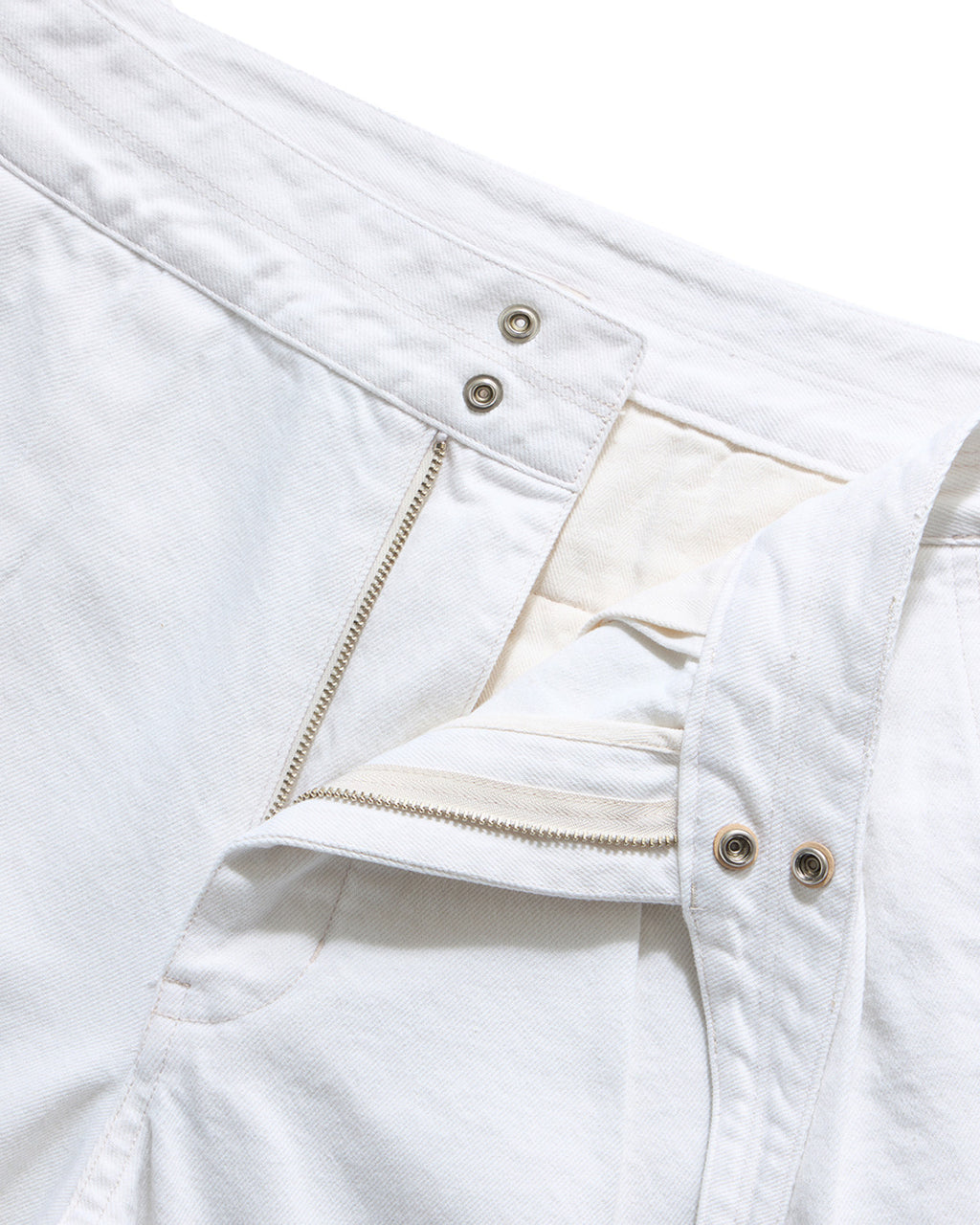 Eastlogue - Belted Trooper Comfort Shorts (Ecru) product image 5 | TRAB K-Fashion Australia