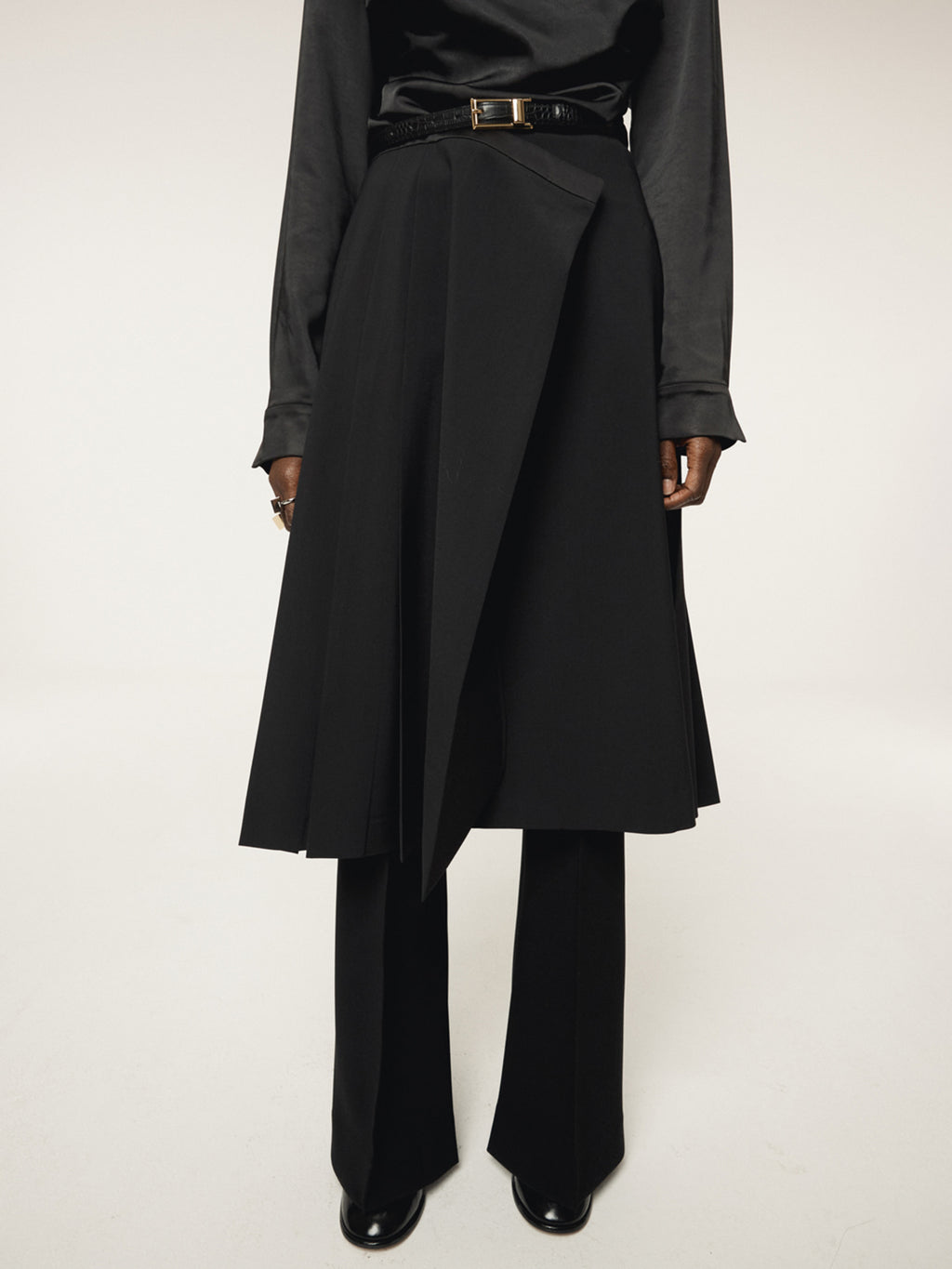 Recto - Pleated Wrap Skirt (Black) product image 8 | TRAB K-Fashion Australia