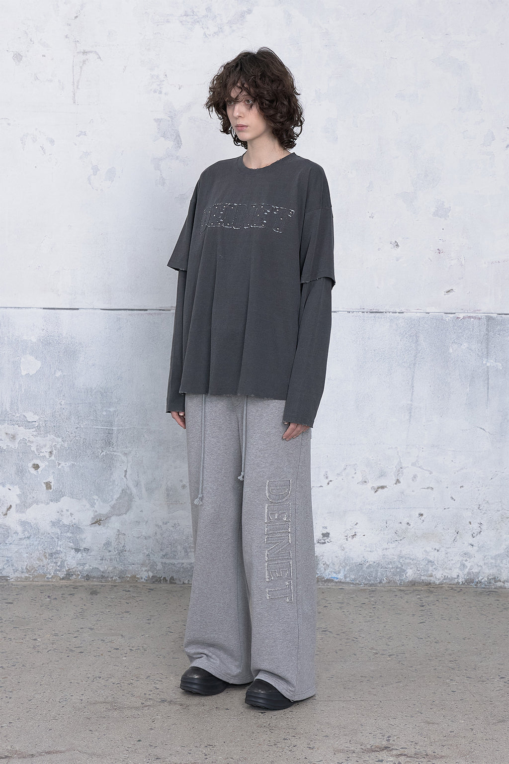 Deinet - Applique Layered T-Shirt (Dark Grey) product image 2 | TRAB K-Fashion Australia