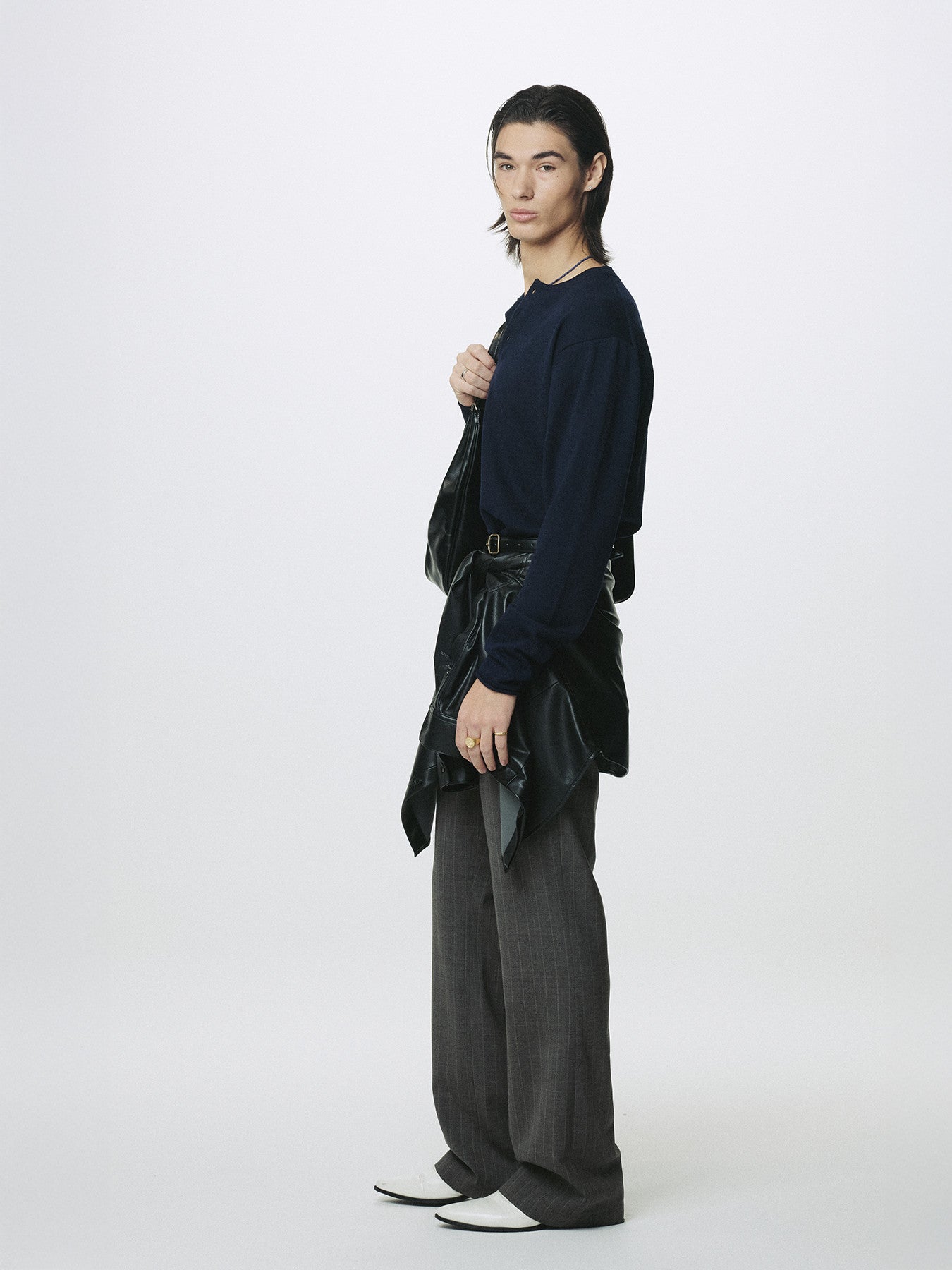 Tonywack - Extra Fine Wool Raw Hem Henley Neck Knit (Navy) product image 3 | TRAB K-Fashion Australia