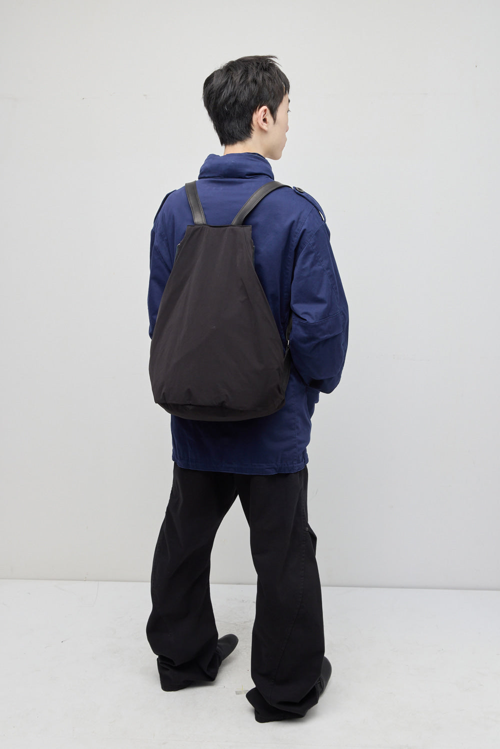 Hatchingroom - Flat Backpack (Black) product image 8 | TRAB K-Fashion Australia