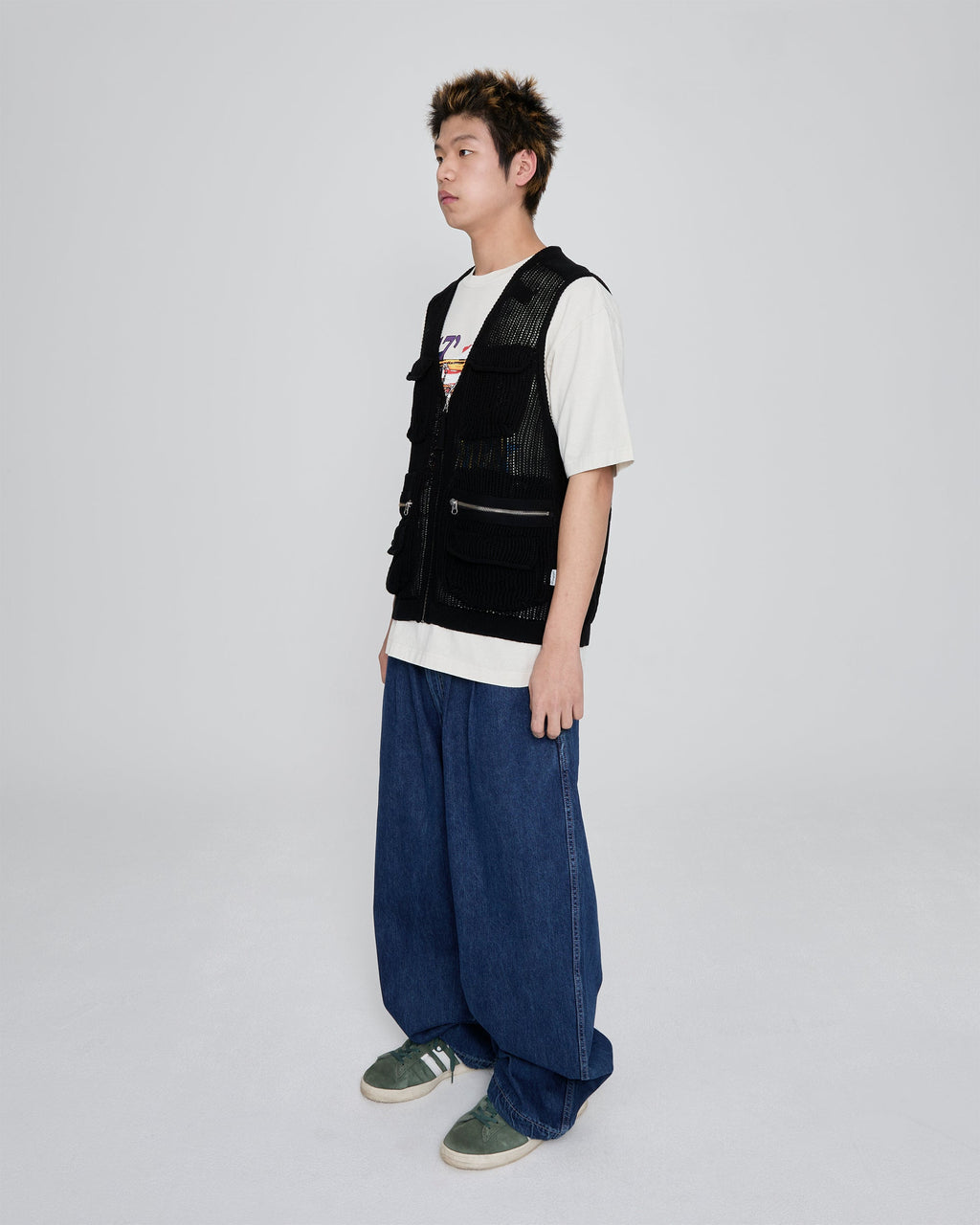 yeseyesee - Knitted Utility Vest (Black) product image 8 | TRAB K-Fashion Australia