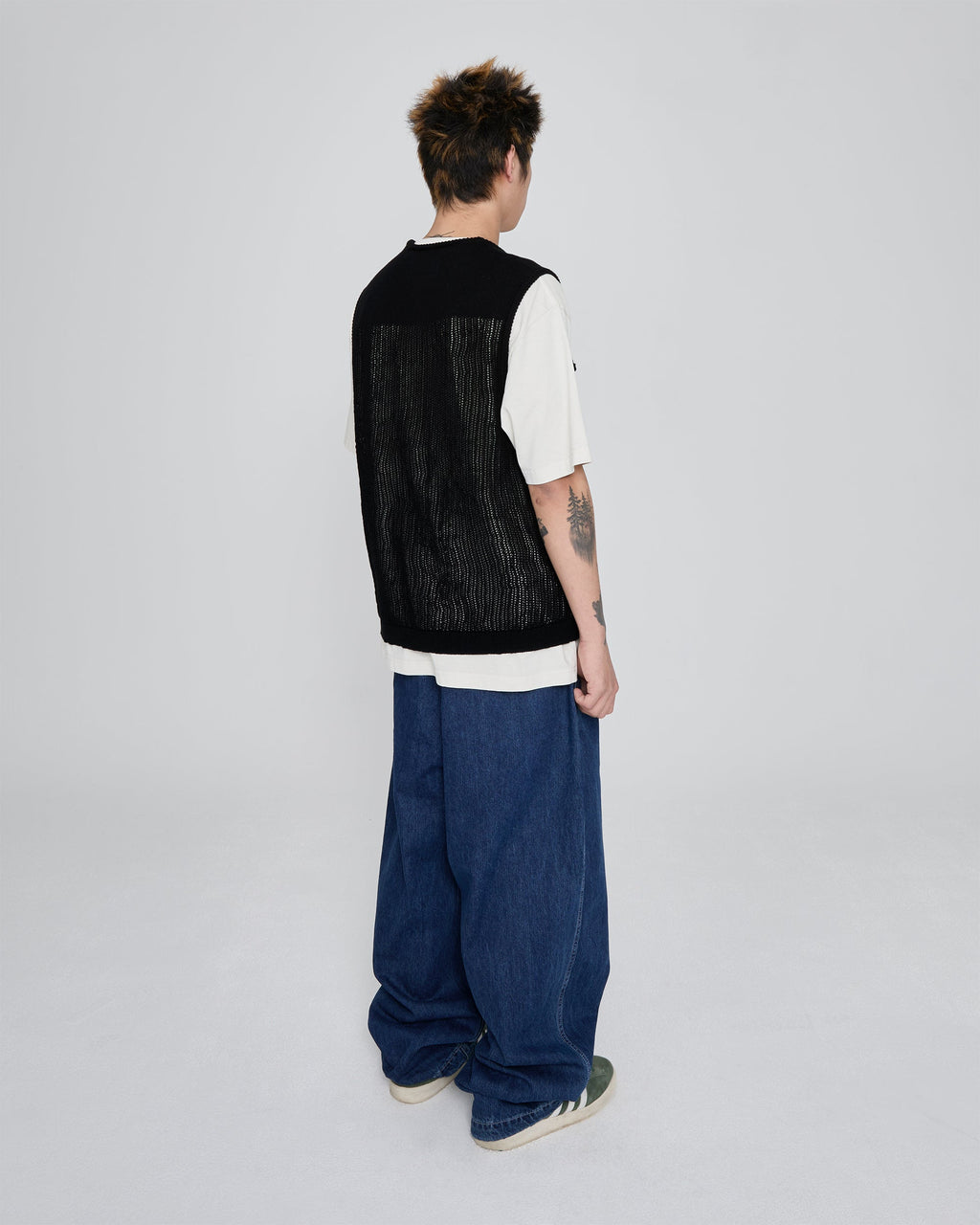 yeseyesee - Knitted Utility Vest (Black) product image 9 | TRAB K-Fashion Australia
