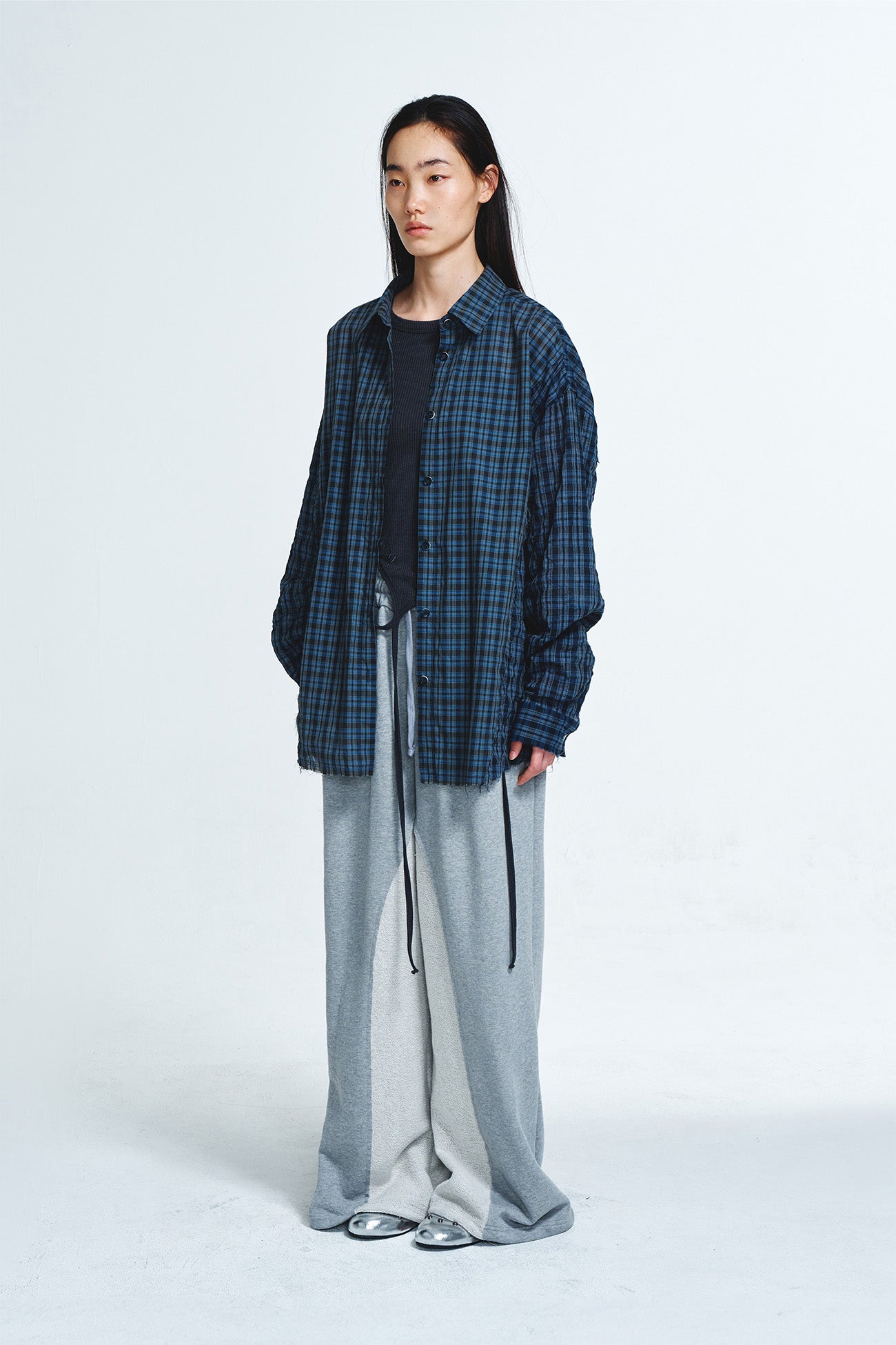 Deinet - Checkered Point Overfit Shirt (Navy) product image 2 | TRAB K-Fashion Australia