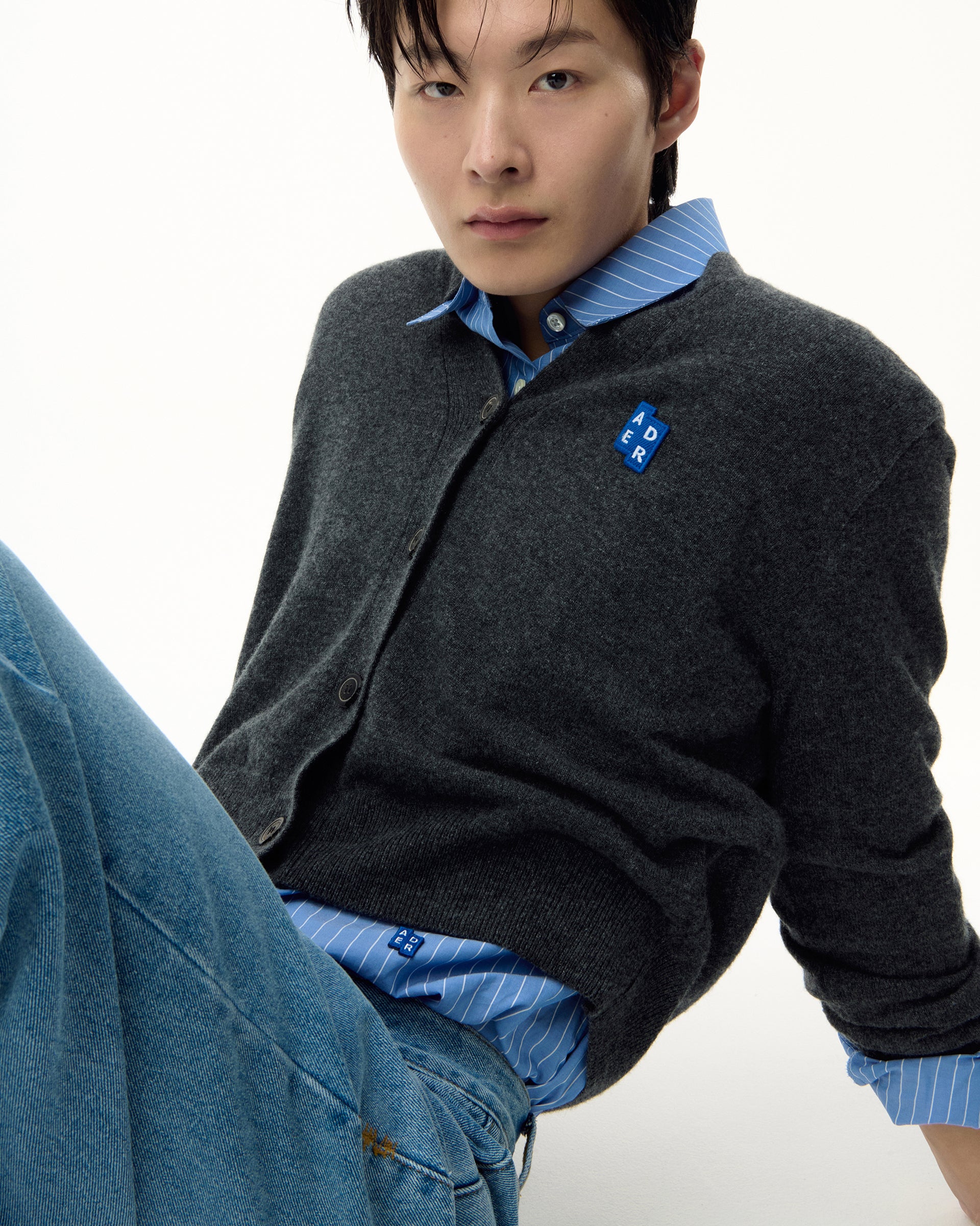 Ader Error - Sig; BL Tag cardigan 01 (Charcoal) product image 4 | TRAB K-Fashion Australia