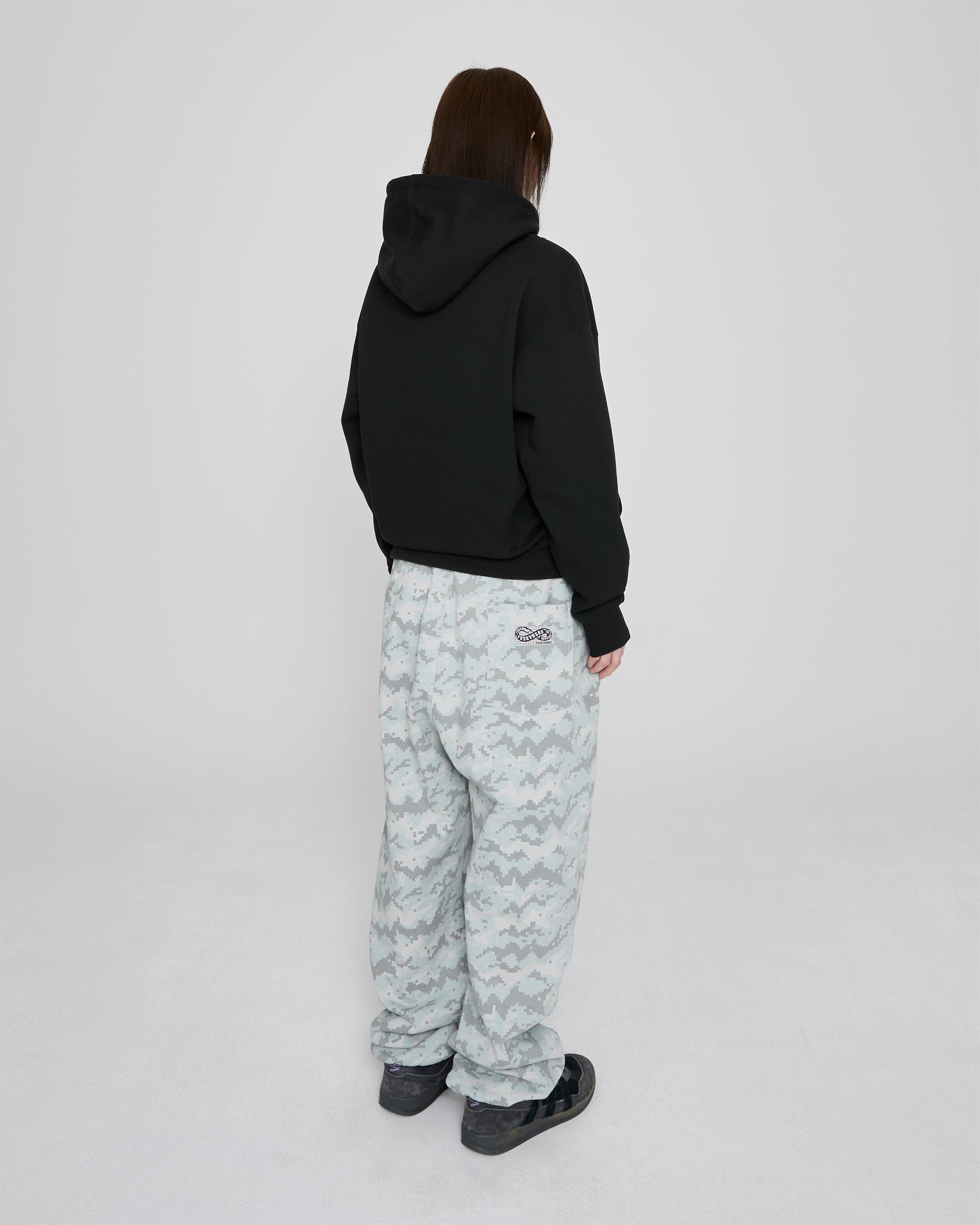 yeseyesee - Y.E.S Sign Logo Hoodie (Black) product image 12 | TRAB K-Fashion Australia