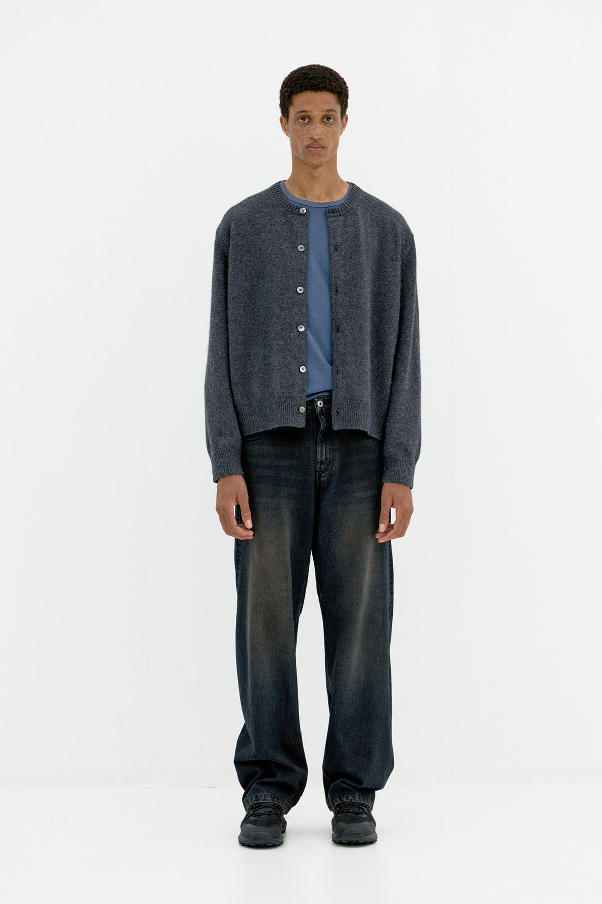Coor - [Pre-Order – Ships November 11] Raccoon Cropped Round Cardigan (Charcoal Gray) product image 2 | TRAB K-Fashion Australia