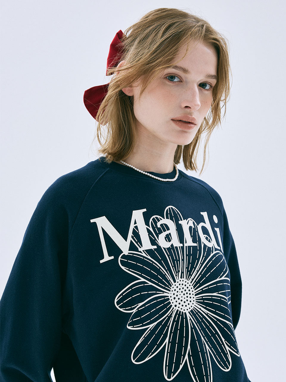 Mardi Mercredi - [Pre-Order – Ships May 18] Sweatshirt Raglan Flowermardi (Navy Ivory) product image 1 | TRAB K-Fashion Australia